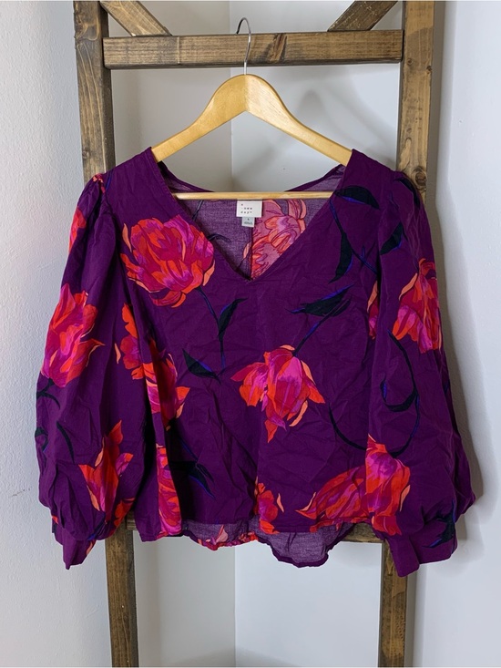 a new day Tops - A New Day Floral V-Neck Puff Sleeve Blouse - Purple with Pink-Red Blooms Size L